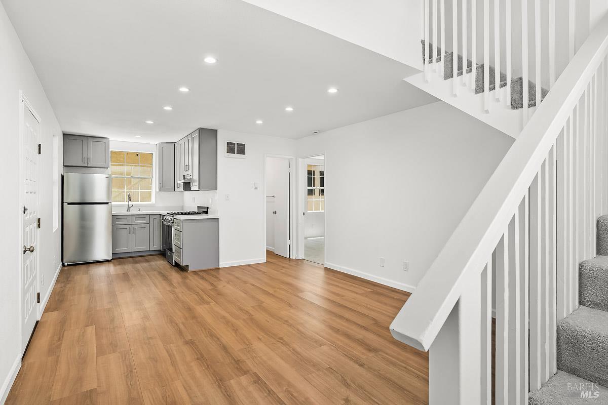 Detail Gallery Image 6 of 37 For 523 B St, San Rafael,  CA 94901 - 7 Beds | 4 Baths