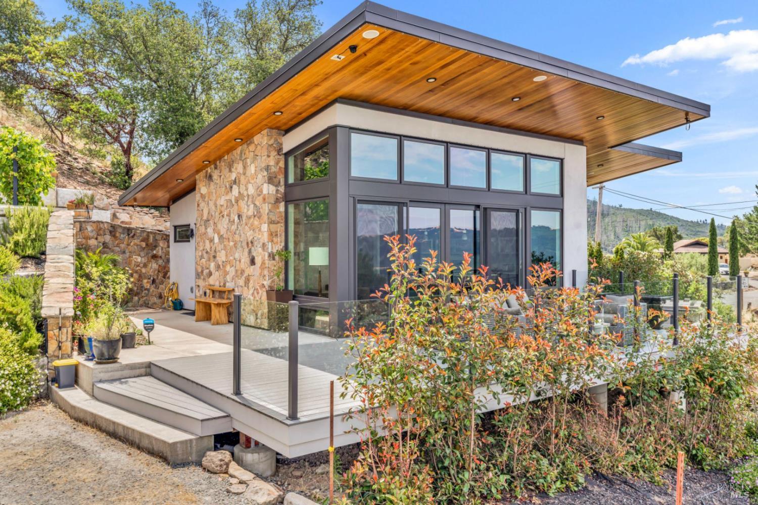 Detail Gallery Image 2 of 35 For 2205 Trinity Rd, Glen Ellen,  CA 95442 - 2 Beds | 2/2 Baths
