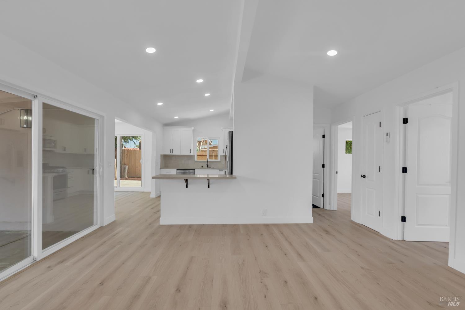 Detail Gallery Image 14 of 28 For 1700 Fillmore St, Fairfield,  CA 94533 - 3 Beds | 2 Baths
