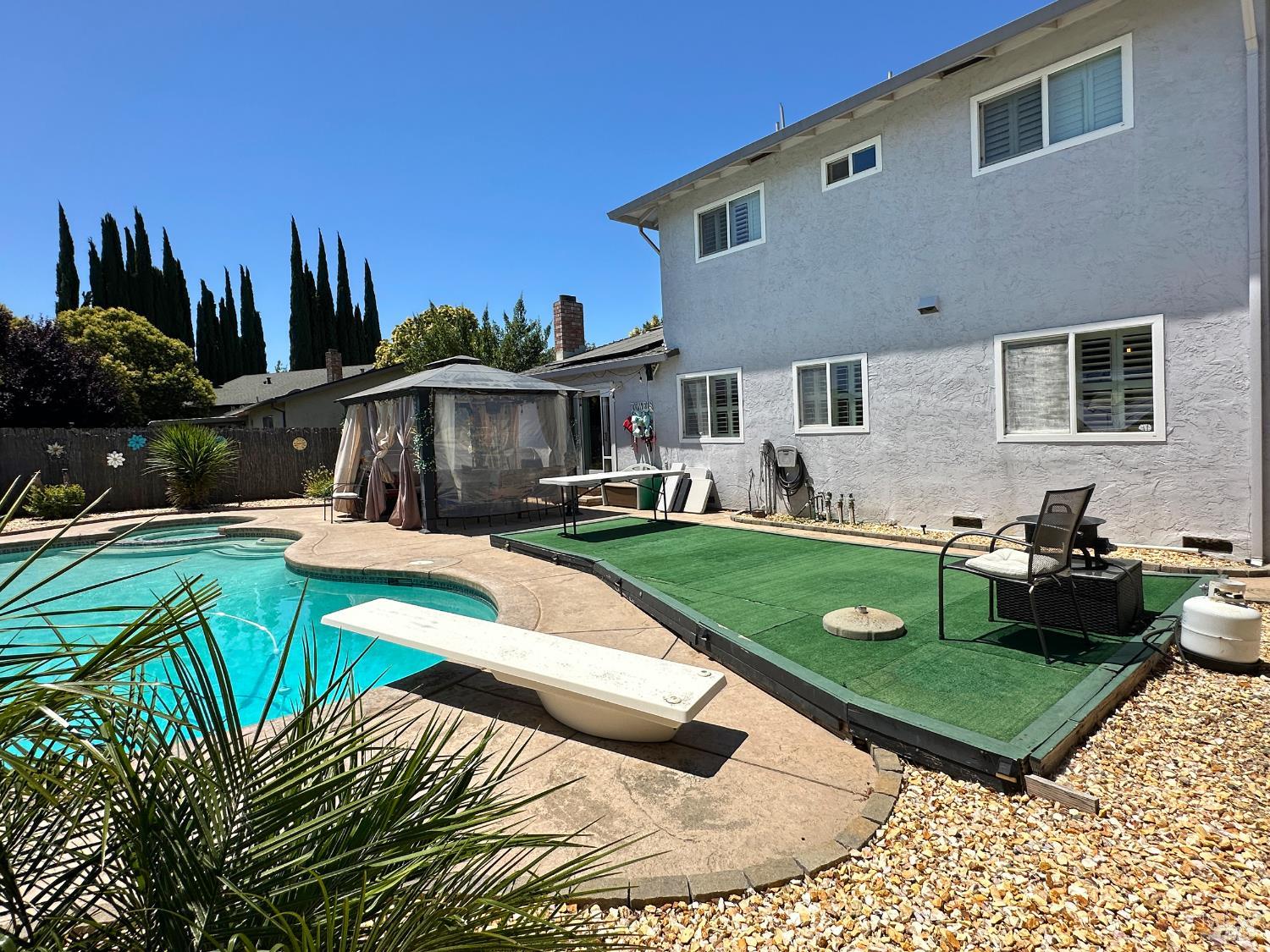 Detail Gallery Image 25 of 44 For 2098 Strauss Dr, Fairfield,  CA 94533 - 4 Beds | 2/1 Baths