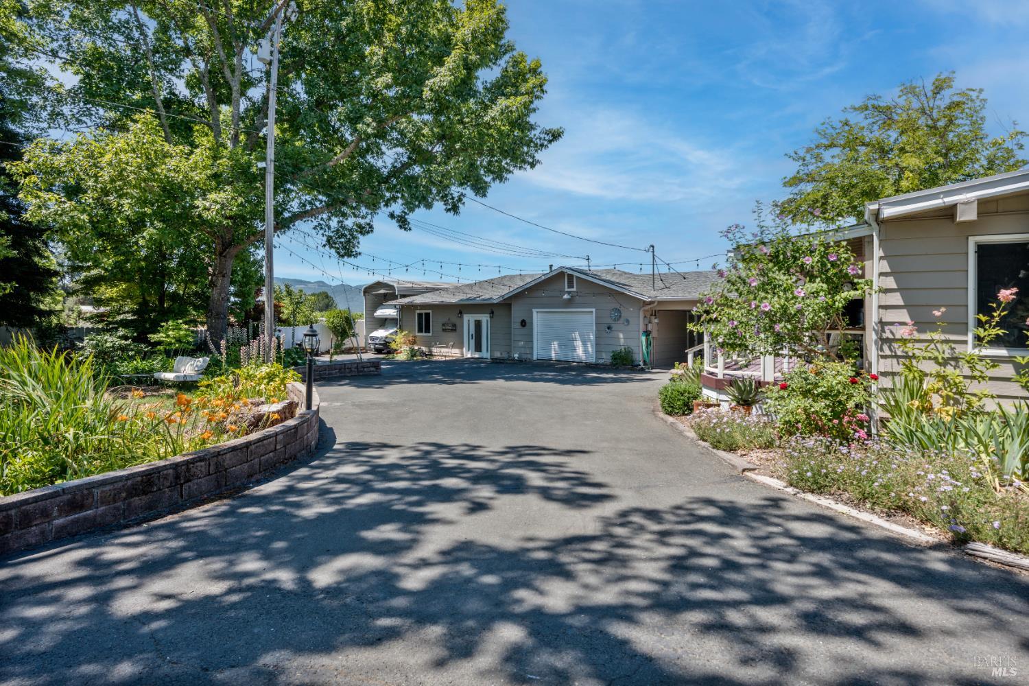 Detail Gallery Image 36 of 53 For 2650 Old River Rd, Ukiah,  CA 95482 - 2 Beds | 2 Baths