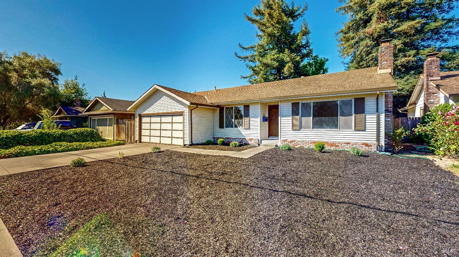 Detail Gallery Image 2 of 50 For 626 Ely Blvd, Petaluma,  CA 94954 - 3 Beds | 2 Baths