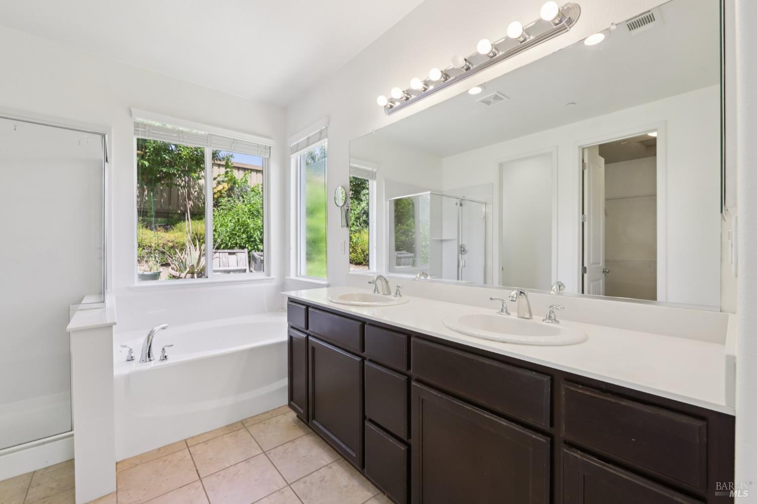 Detail Gallery Image 27 of 48 For 1864 Boardsman Way, Fairfield,  CA 94533 - 4 Beds | 2/1 Baths