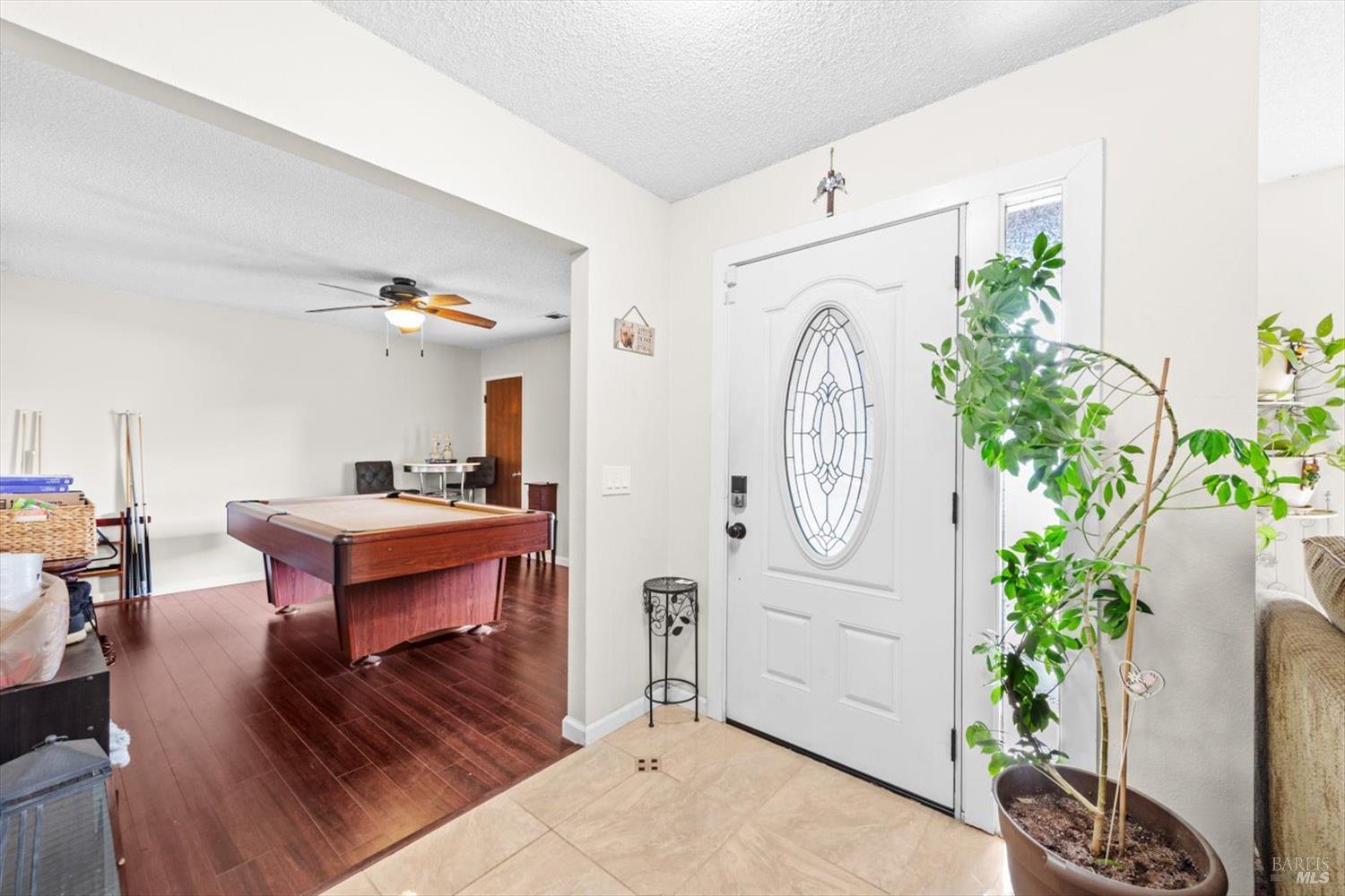 Detail Gallery Image 7 of 31 For 320 Serrano Ct, Fairfield,  CA 94533 - 4 Beds | 2 Baths