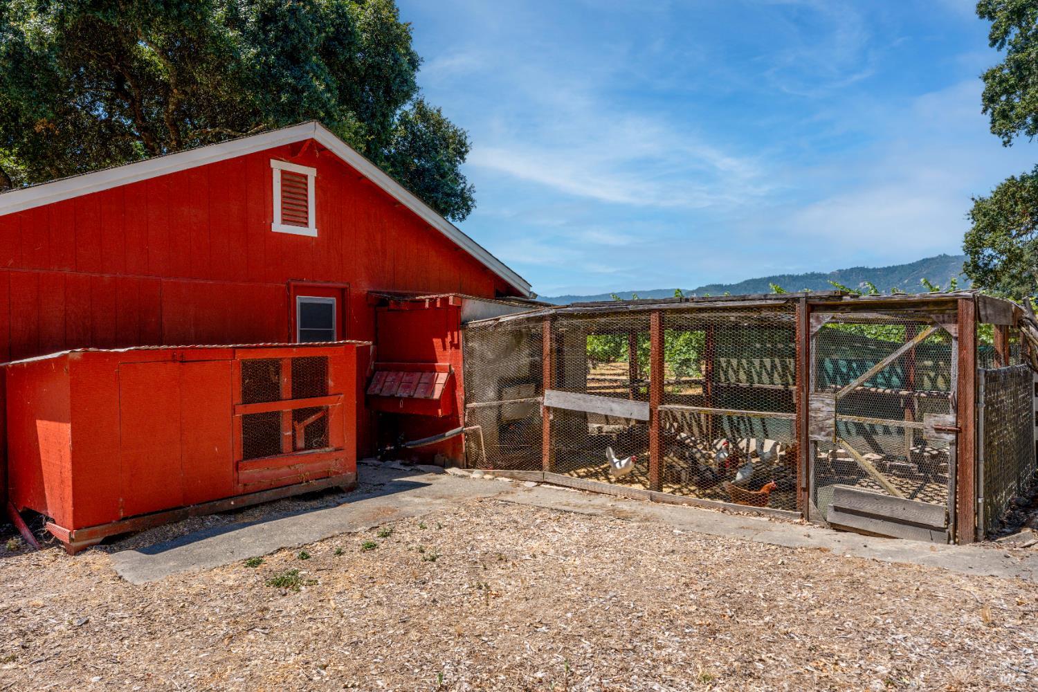 Detail Gallery Image 41 of 53 For 2650 Old River Rd, Ukiah,  CA 95482 - 2 Beds | 2 Baths