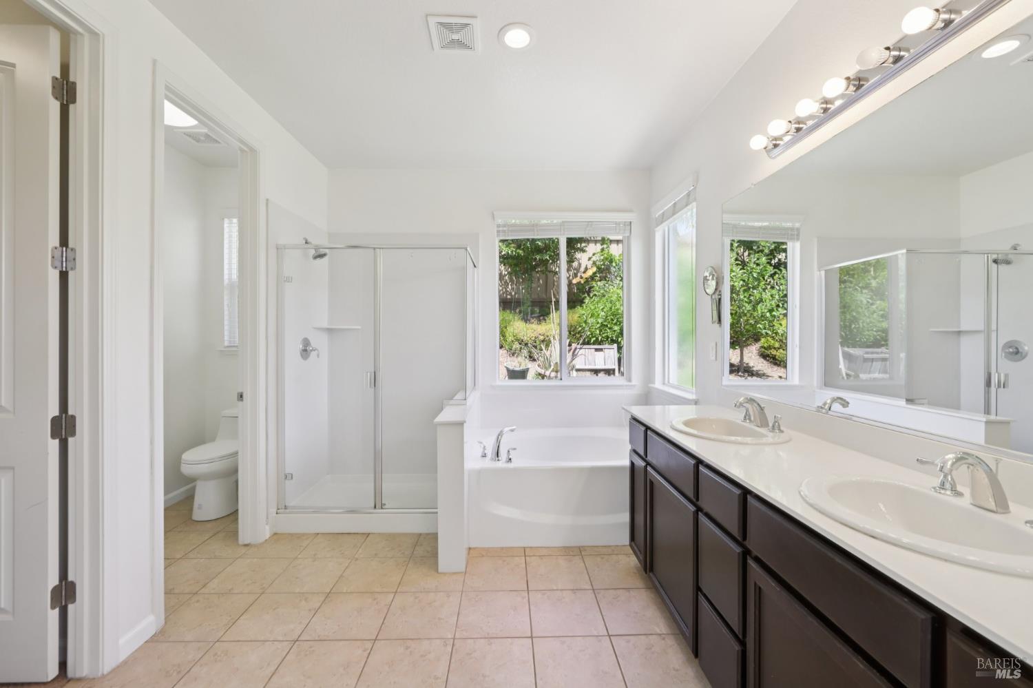 Detail Gallery Image 26 of 48 For 1864 Boardsman Way, Fairfield,  CA 94533 - 4 Beds | 2/1 Baths