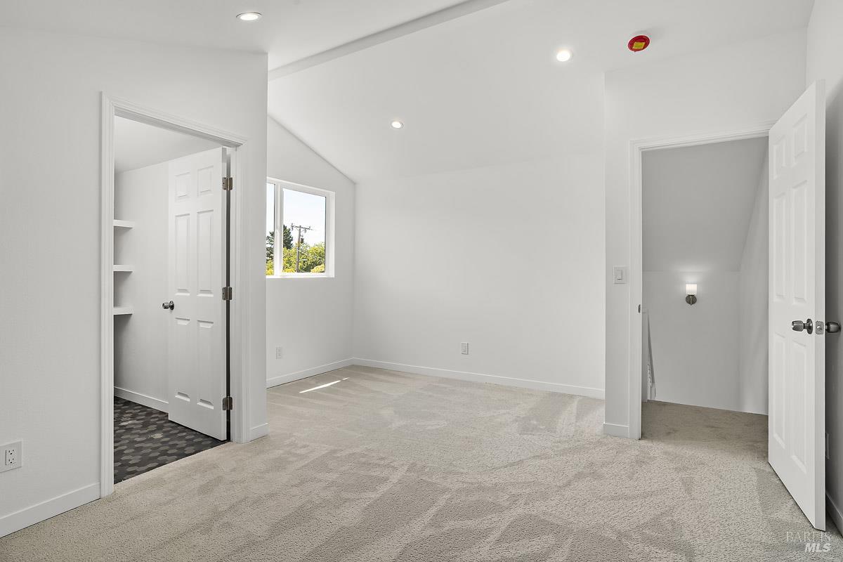 Detail Gallery Image 32 of 37 For 523 B St, San Rafael,  CA 94901 - 7 Beds | 4 Baths