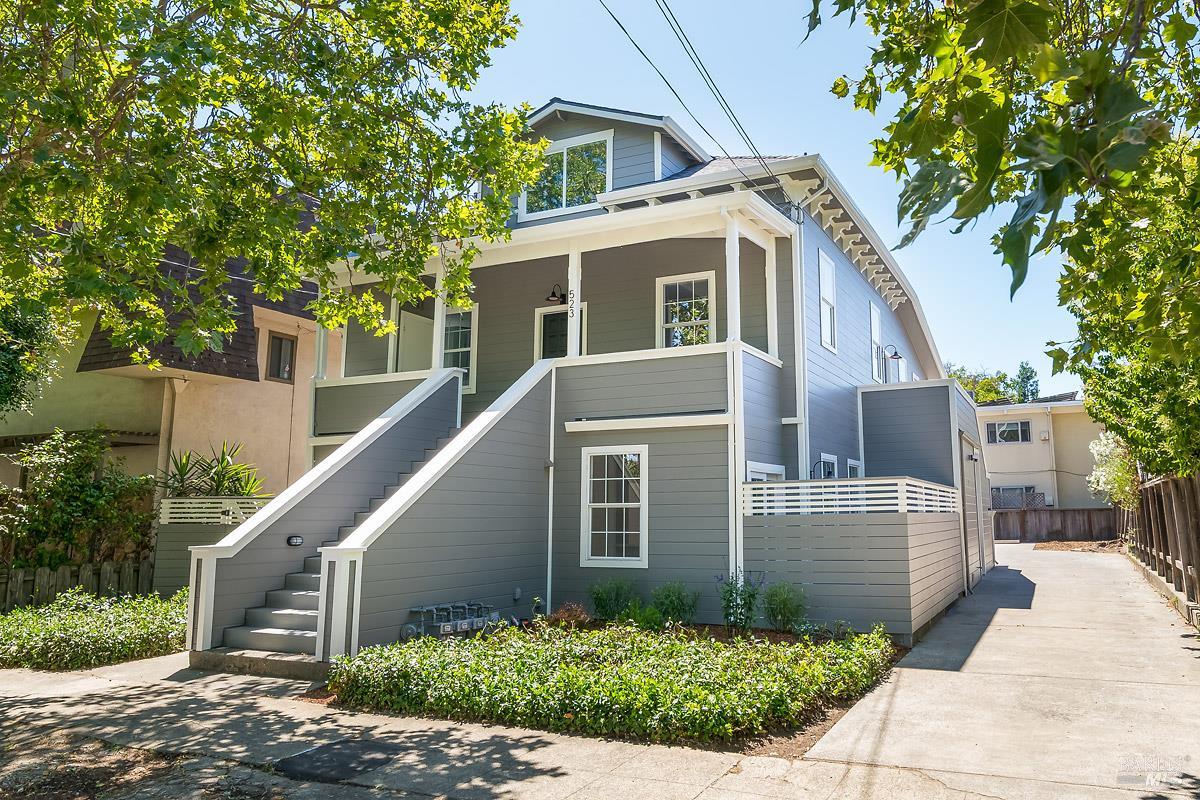 Detail Gallery Image 3 of 37 For 523 B St, San Rafael,  CA 94901 - 7 Beds | 4 Baths