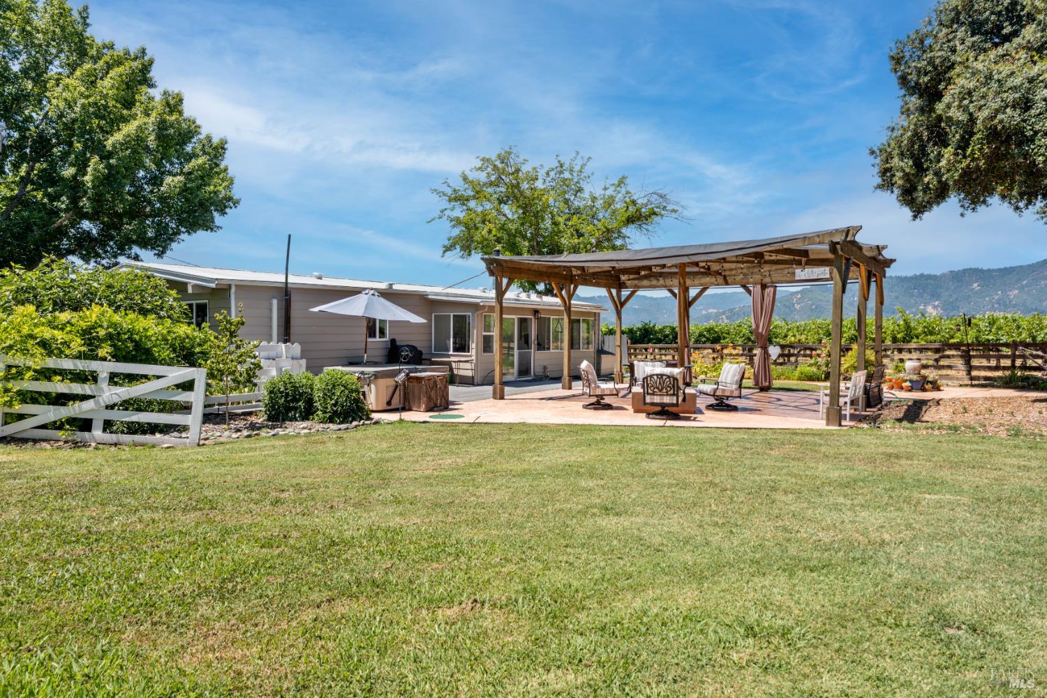 Detail Gallery Image 38 of 53 For 2650 Old River Rd, Ukiah,  CA 95482 - 2 Beds | 2 Baths