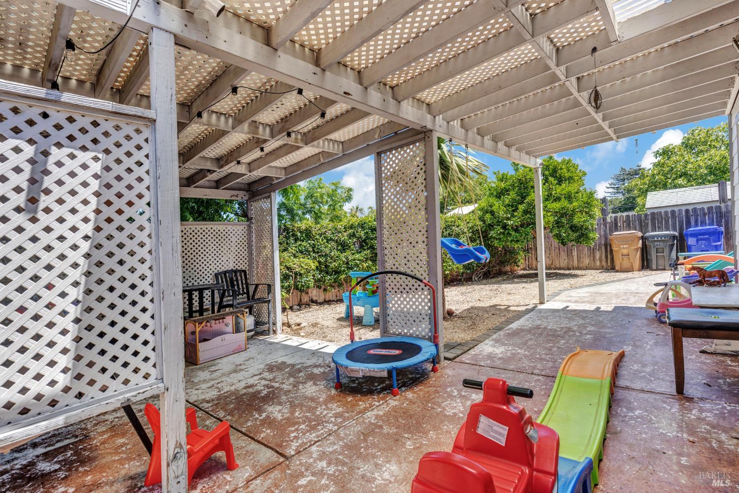 Detail Gallery Image 28 of 31 For 2720 Laurel St, Napa,  CA 94558 - – Beds | – Baths
