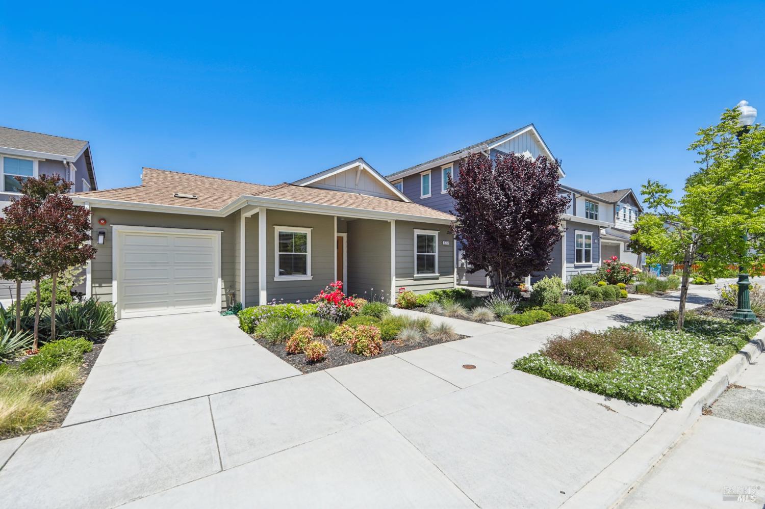 Detail Gallery Image 28 of 29 For 1737 Linden Ln, Santa Rosa,  CA 95404 - 3 Beds | 2/1 Baths