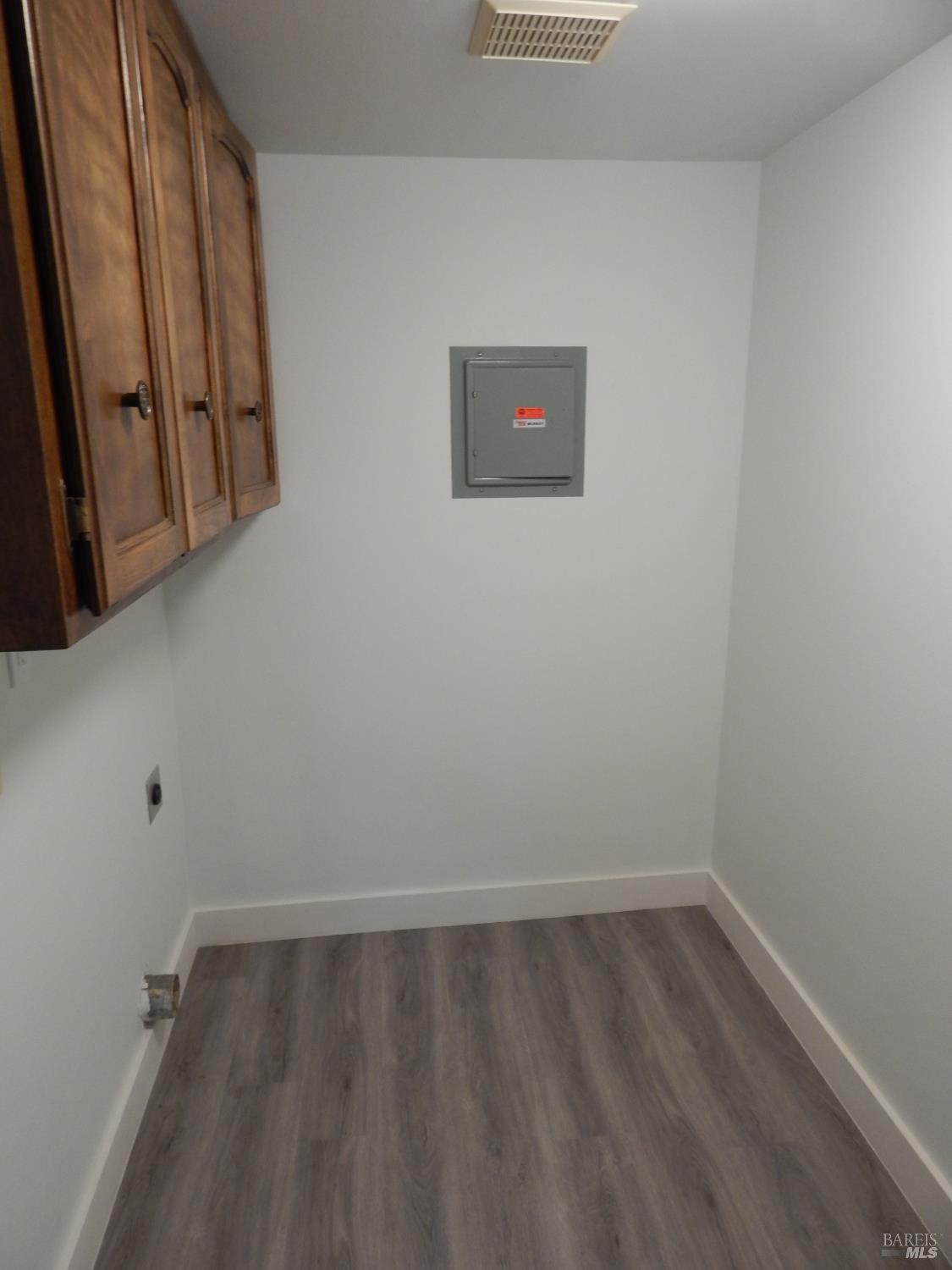 Detail Gallery Image 35 of 59 For 400 Seville Pl, Vacaville,  CA 95688 - 4 Beds | 2/1 Baths