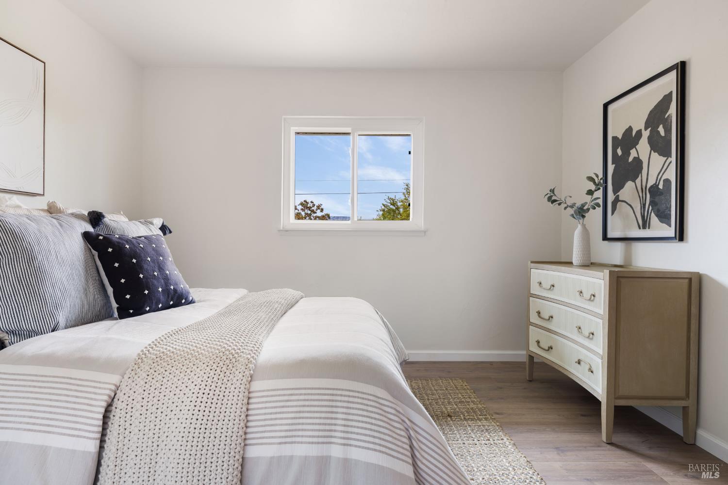 Detail Gallery Image 16 of 40 For 8455 Brand Ln, Penngrove,  CA 94951 - 3 Beds | 2 Baths