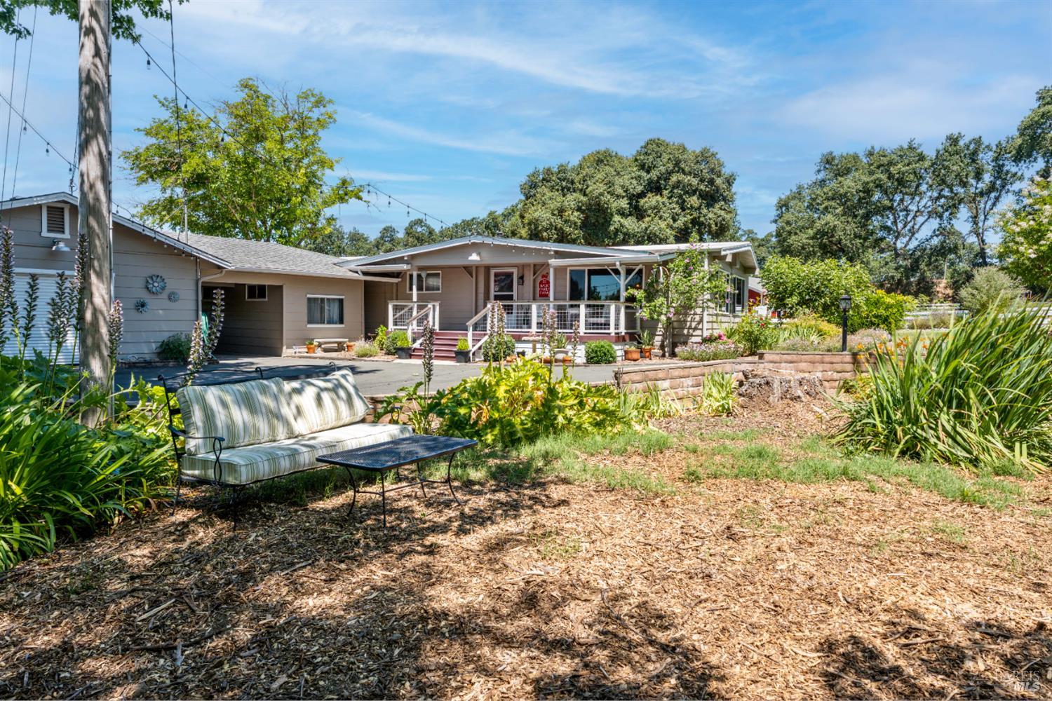 Detail Gallery Image 32 of 53 For 2650 Old River Rd, Ukiah,  CA 95482 - 2 Beds | 2 Baths
