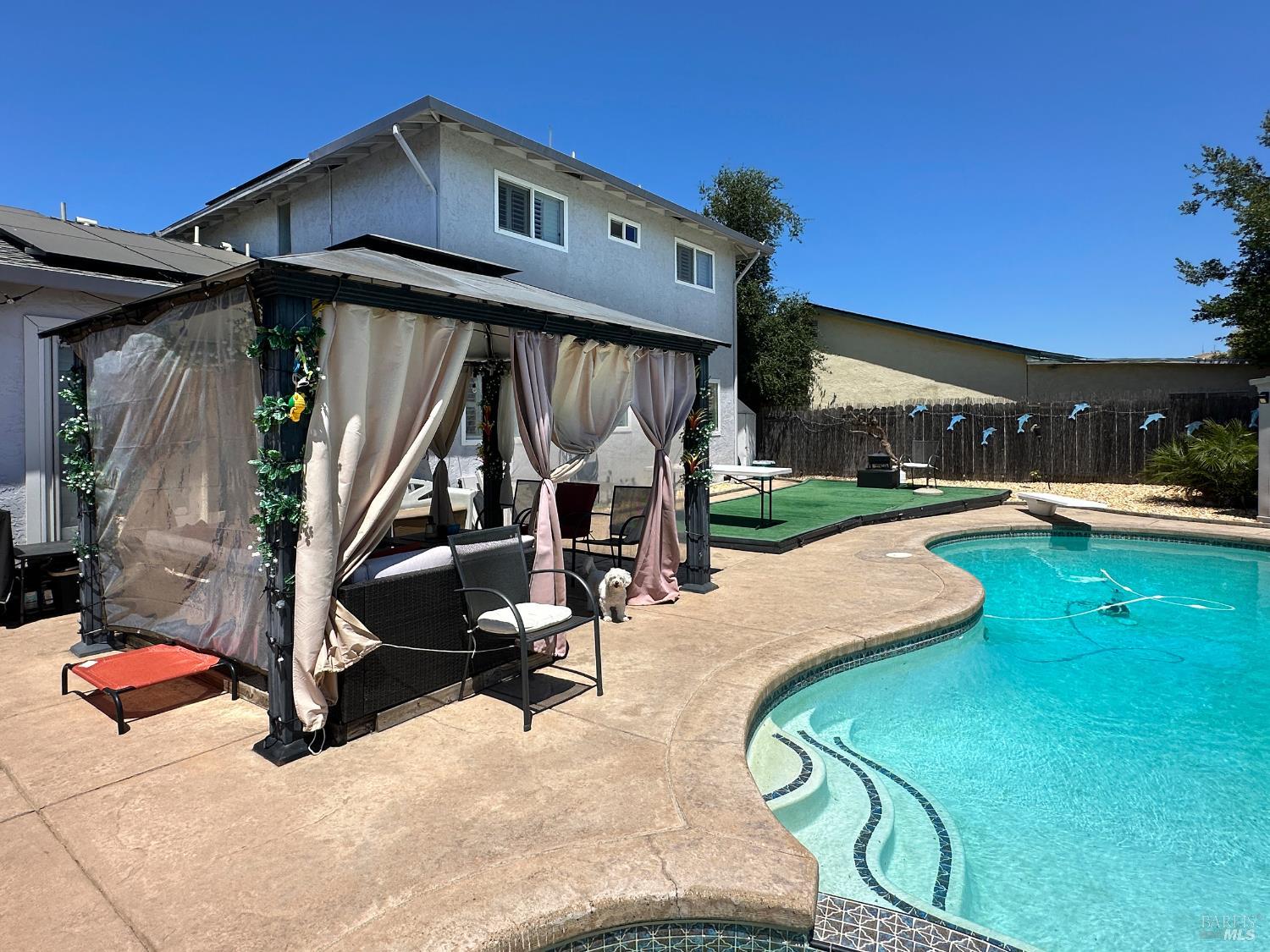 Detail Gallery Image 31 of 44 For 2098 Strauss Dr, Fairfield,  CA 94533 - 4 Beds | 2/1 Baths
