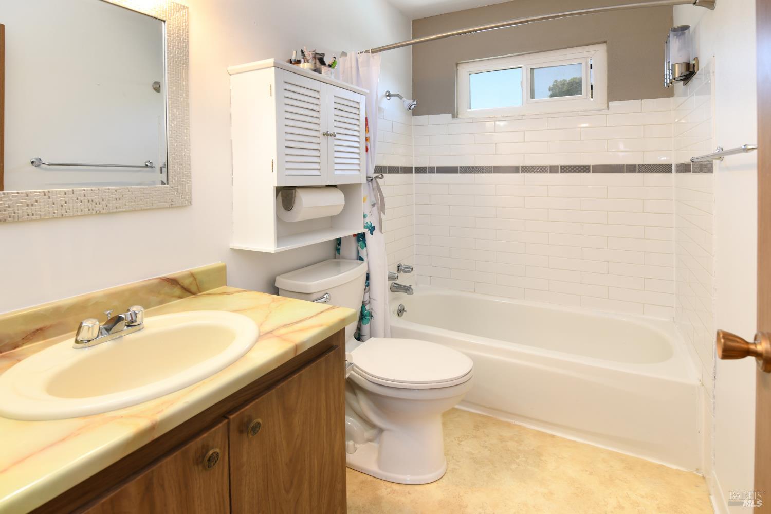 Detail Gallery Image 22 of 44 For 2098 Strauss Dr, Fairfield,  CA 94533 - 4 Beds | 2/1 Baths