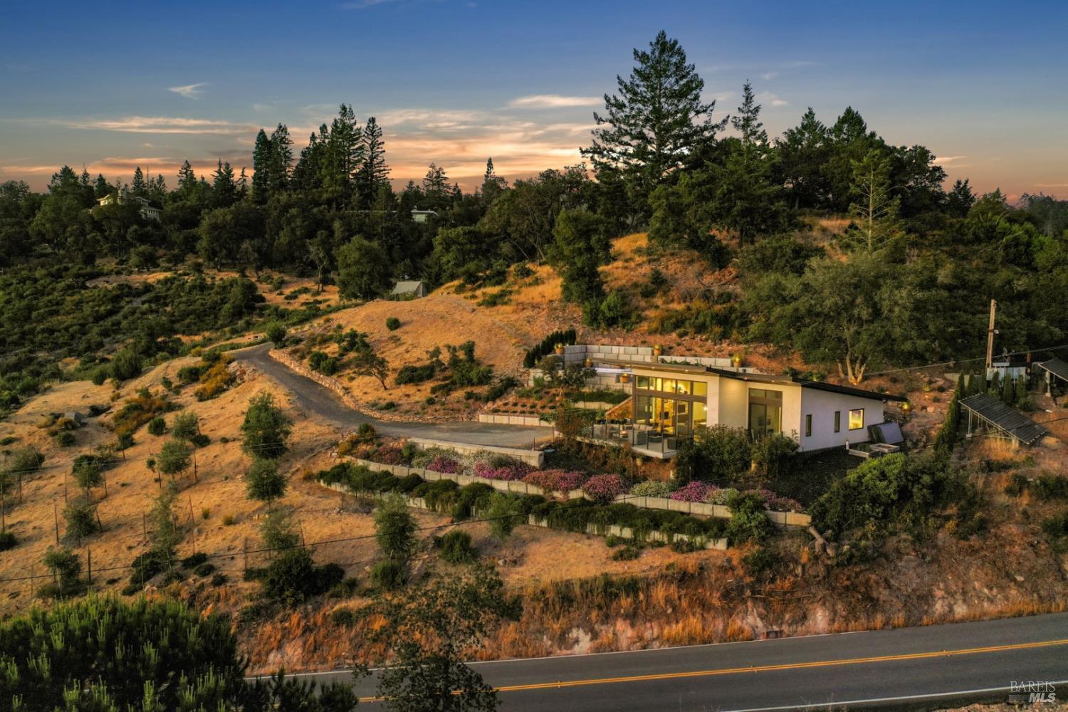 Detail Gallery Image 27 of 35 For 2205 Trinity Rd, Glen Ellen,  CA 95442 - 2 Beds | 2/2 Baths