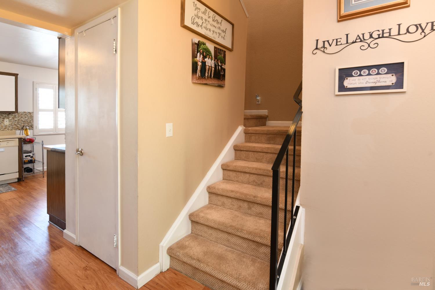 Detail Gallery Image 15 of 44 For 2098 Strauss Dr, Fairfield,  CA 94533 - 4 Beds | 2/1 Baths