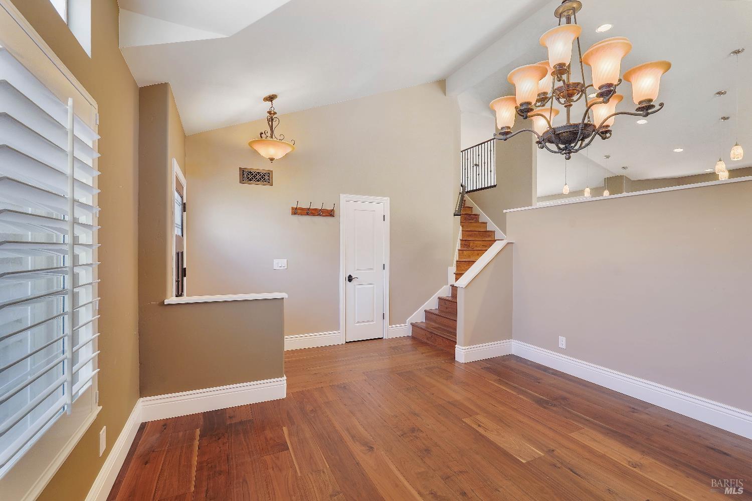 Detail Gallery Image 10 of 87 For 243 Lone Oak Dr, Vacaville,  CA 95688 - 4 Beds | 3 Baths