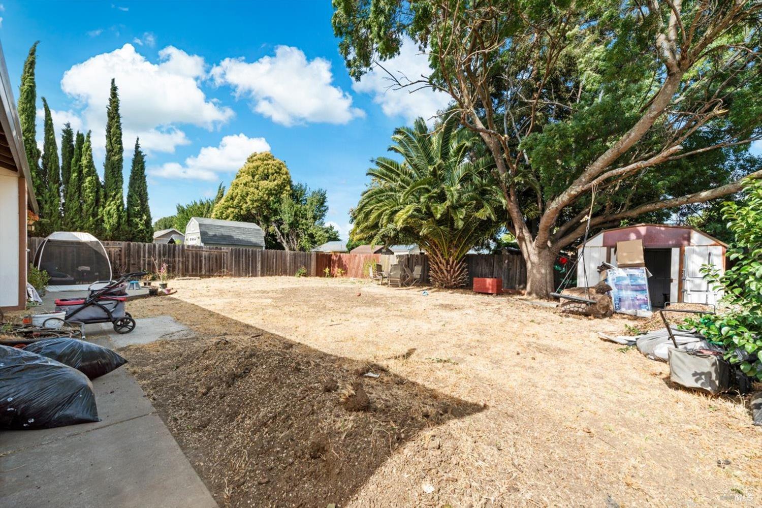 Detail Gallery Image 31 of 31 For 320 Serrano Ct, Fairfield,  CA 94533 - 4 Beds | 2 Baths