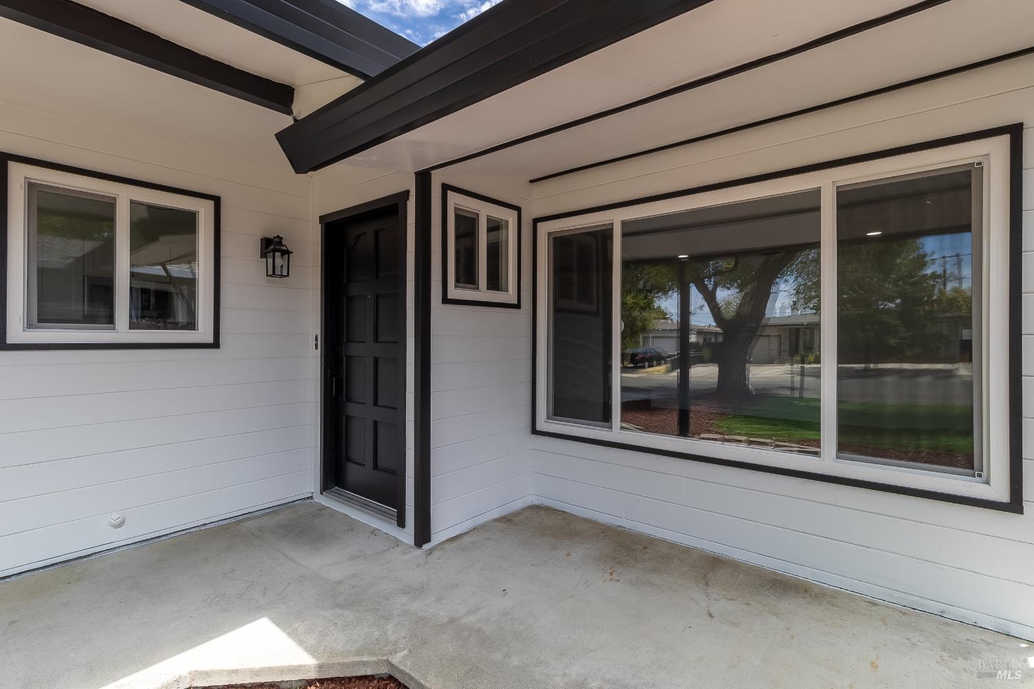 Detail Gallery Image 5 of 29 For 820 Annette Ave, Vallejo,  CA 94591 - 4 Beds | 2 Baths