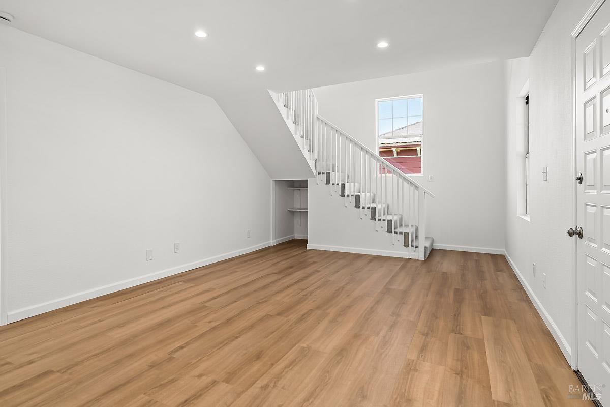 Detail Gallery Image 5 of 37 For 523 B St, San Rafael,  CA 94901 - 7 Beds | 4 Baths