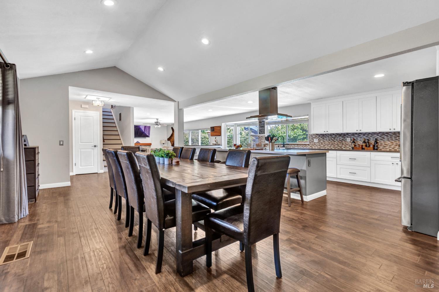 Detail Gallery Image 10 of 42 For 179 N Alamo Dr, Vacaville,  CA 95688 - 3 Beds | 2/1 Baths