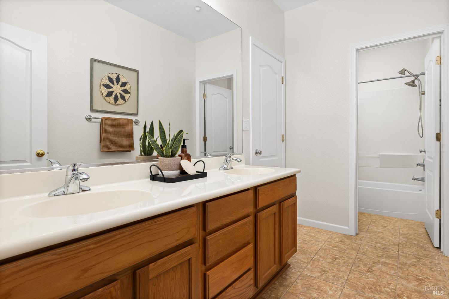 Detail Gallery Image 24 of 39 For 146 Hearthstone Dr, American Canyon,  CA 94503 - 3 Beds | 2 Baths
