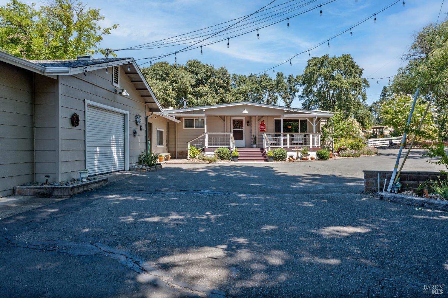 Detail Gallery Image 33 of 53 For 2650 Old River Rd, Ukiah,  CA 95482 - 2 Beds | 2 Baths