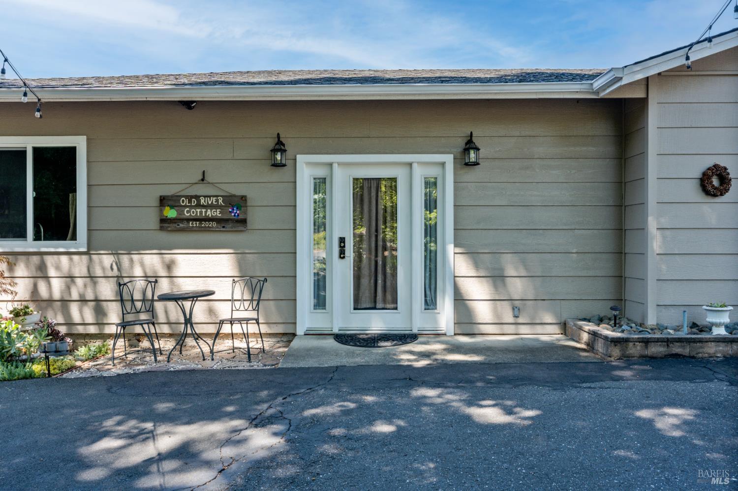 Detail Gallery Image 18 of 53 For 2650 Old River Rd, Ukiah,  CA 95482 - 2 Beds | 2 Baths