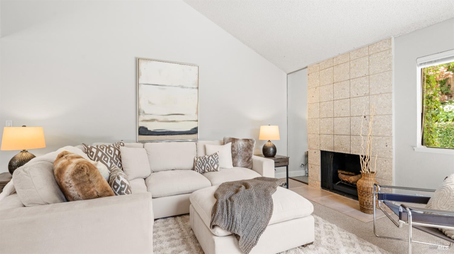 Detail Gallery Image 8 of 34 For 467 San Marin Dr, Novato,  CA 94945 - 2 Beds | 1 Baths