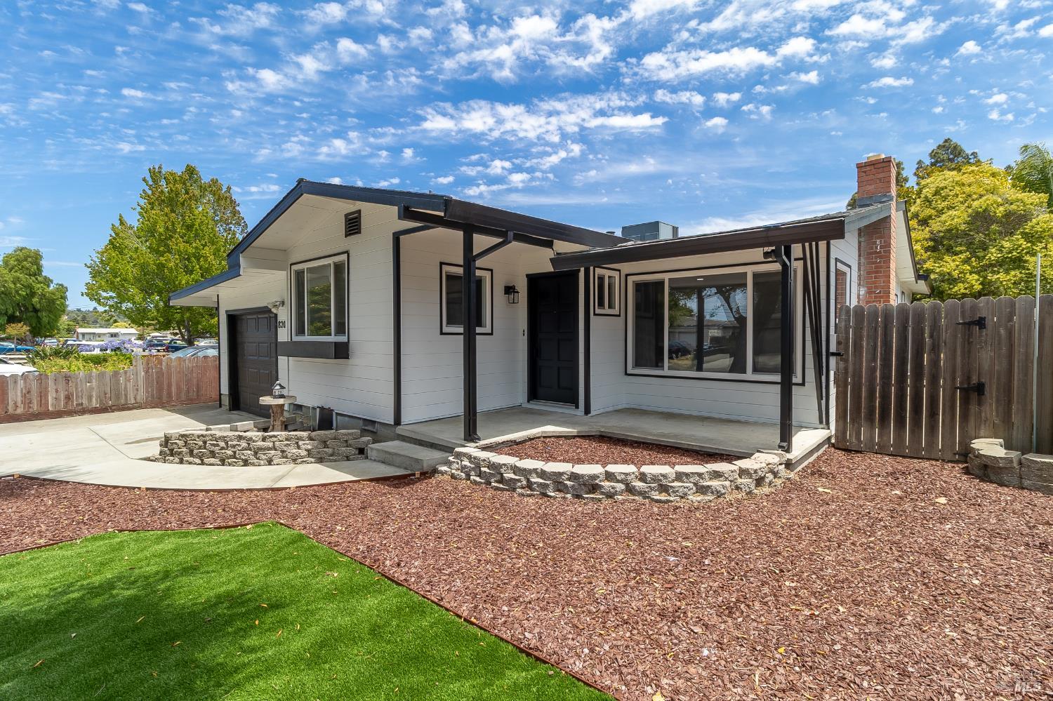 Detail Gallery Image 4 of 29 For 820 Annette Ave, Vallejo,  CA 94591 - 4 Beds | 2 Baths