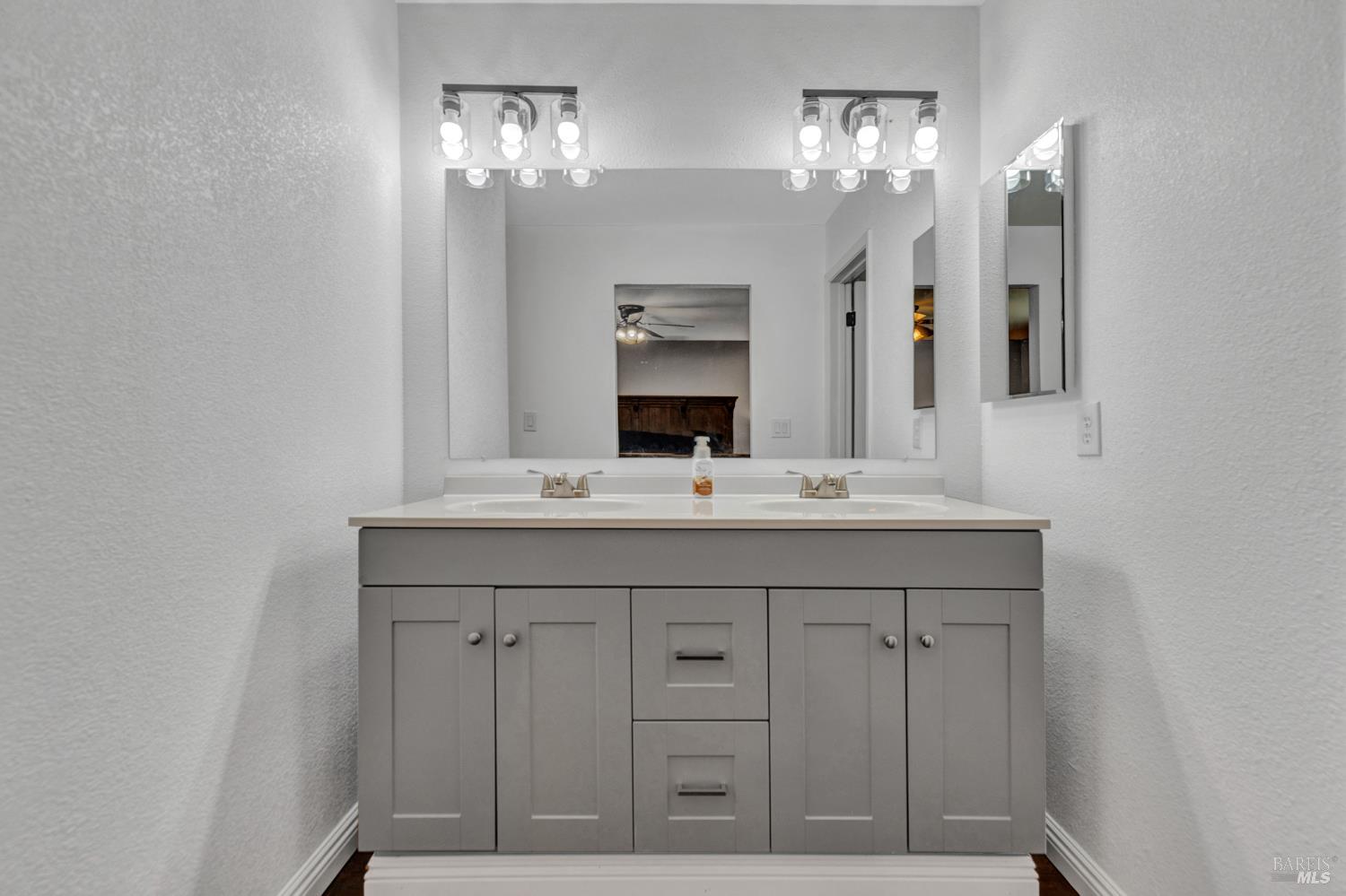 Detail Gallery Image 41 of 42 For 179 N Alamo Dr, Vacaville,  CA 95688 - 3 Beds | 2/1 Baths