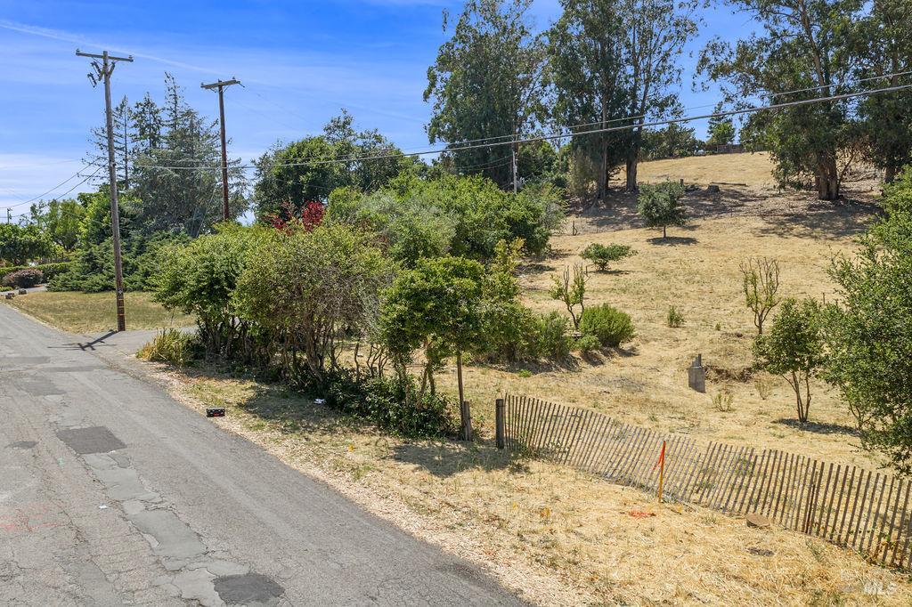 Detail Gallery Image 9 of 12 For 449 Purrington Rd, Petaluma,  CA 94952 - – Beds | – Baths