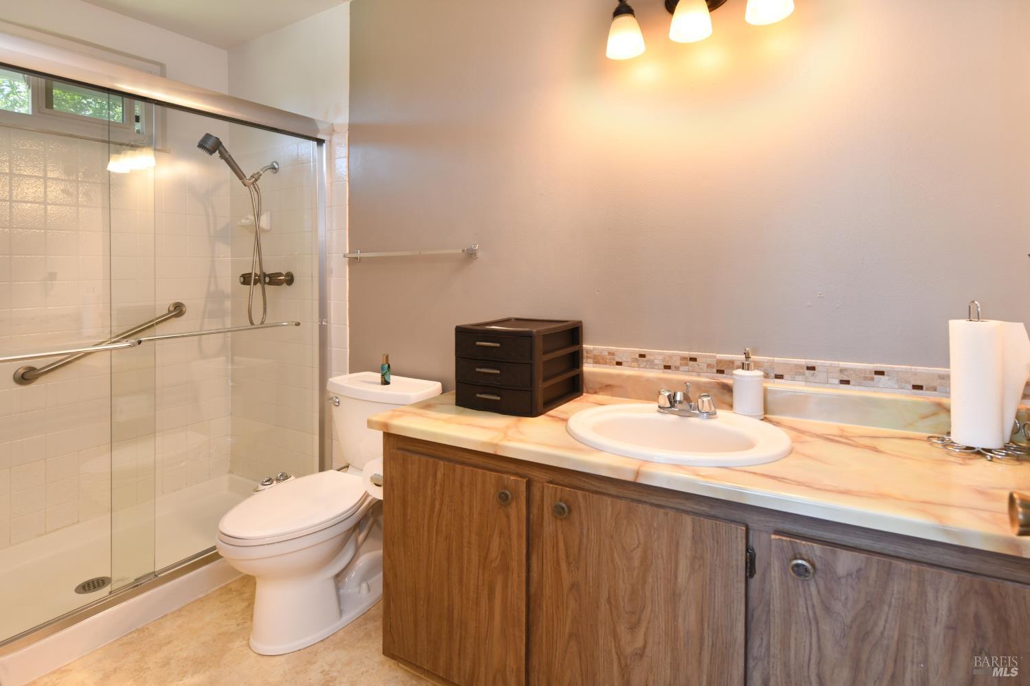 Detail Gallery Image 21 of 44 For 2098 Strauss Dr, Fairfield,  CA 94533 - 4 Beds | 2/1 Baths