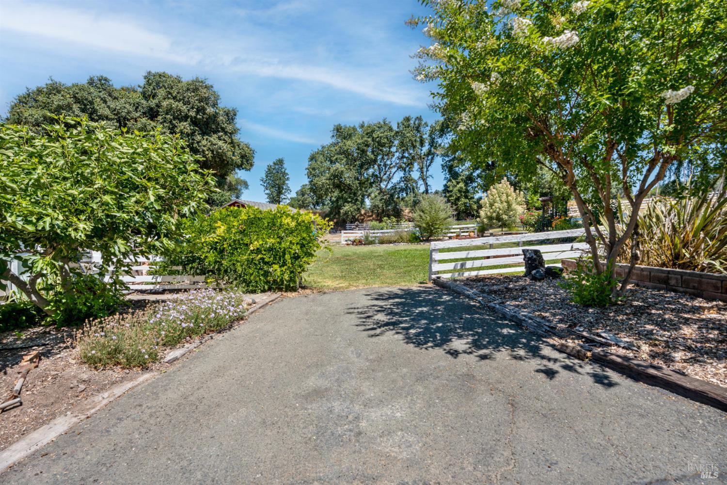 Detail Gallery Image 44 of 53 For 2650 Old River Rd, Ukiah,  CA 95482 - 2 Beds | 2 Baths