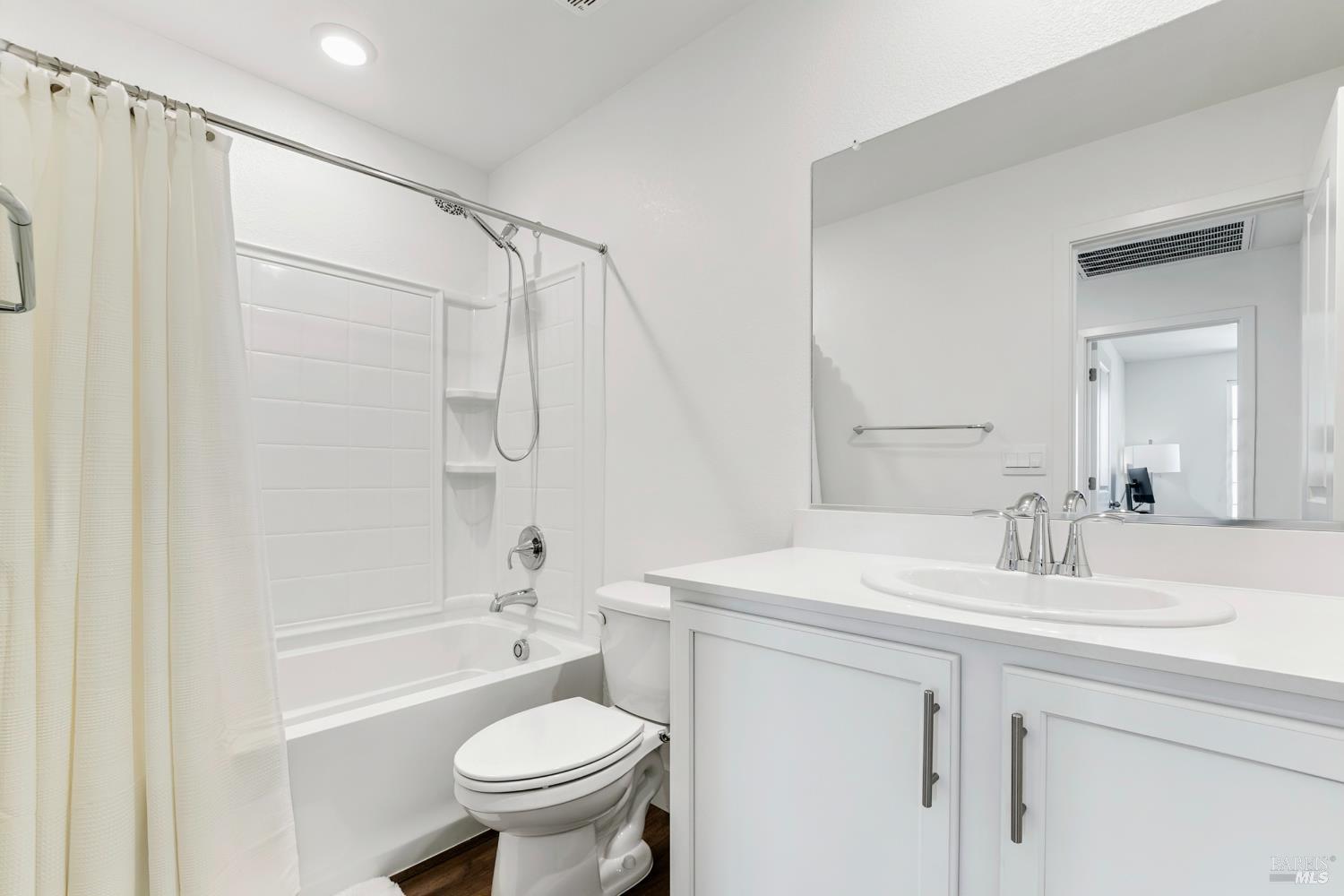 Detail Gallery Image 25 of 36 For 153 Frontier St, American Canyon,  CA 94503 - 4 Beds | 3 Baths