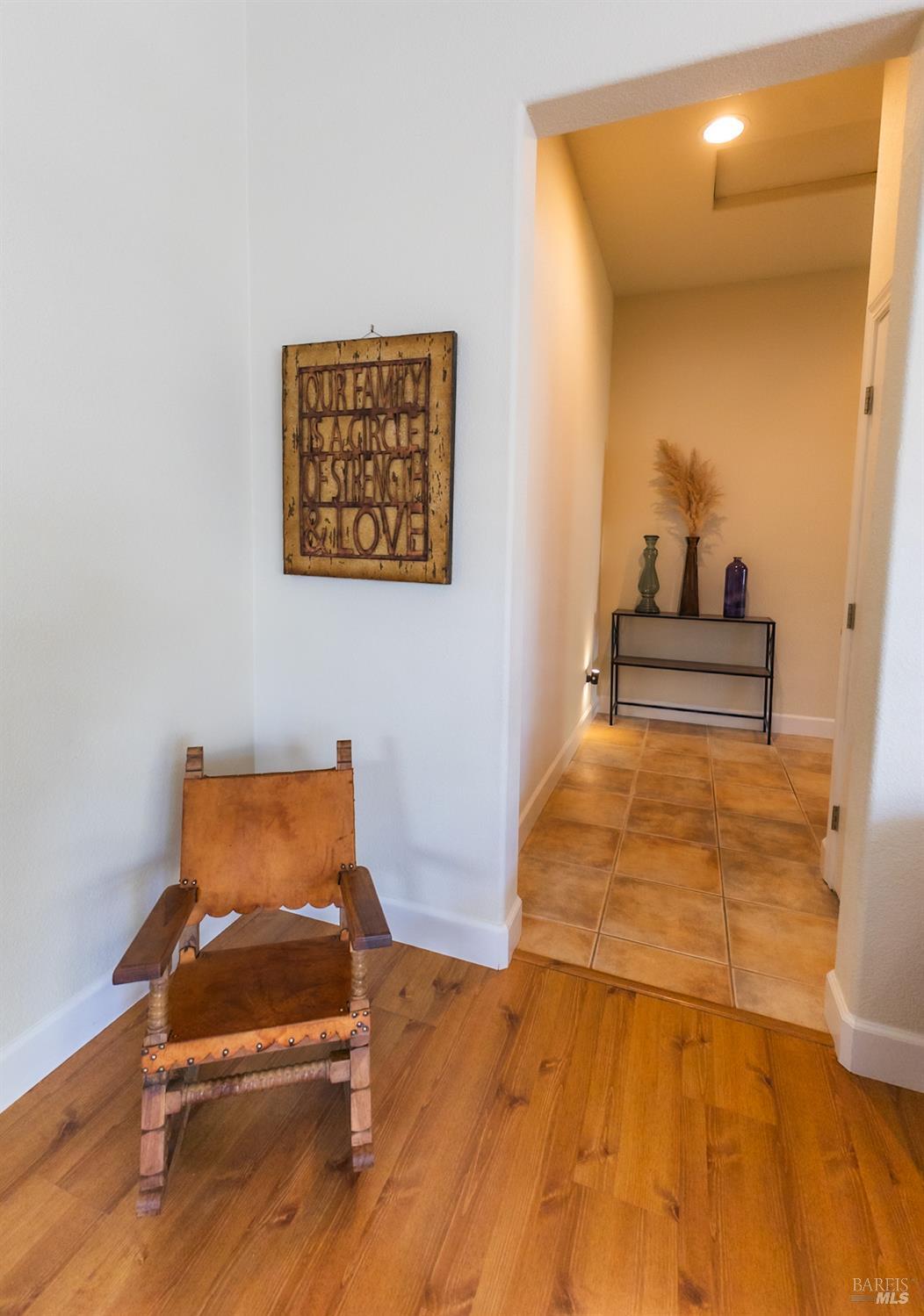 Detail Gallery Image 13 of 38 For 281 Cambria Way, Santa Rosa,  CA 95403 - 3 Beds | 2 Baths