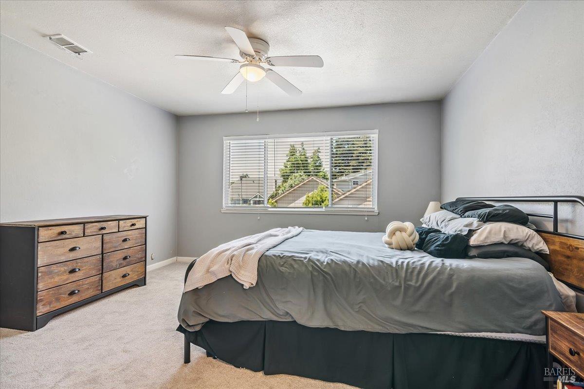 Detail Gallery Image 19 of 30 For 248 Essex Way, Benicia,  CA 94510 - 4 Beds | 2/1 Baths