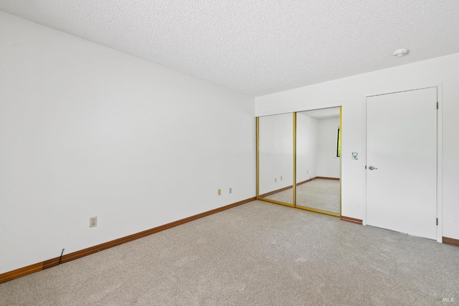 Detail Gallery Image 23 of 48 For 8819 Hood Mountain Way, Santa Rosa,  CA 95409 - 3 Beds | 2 Baths
