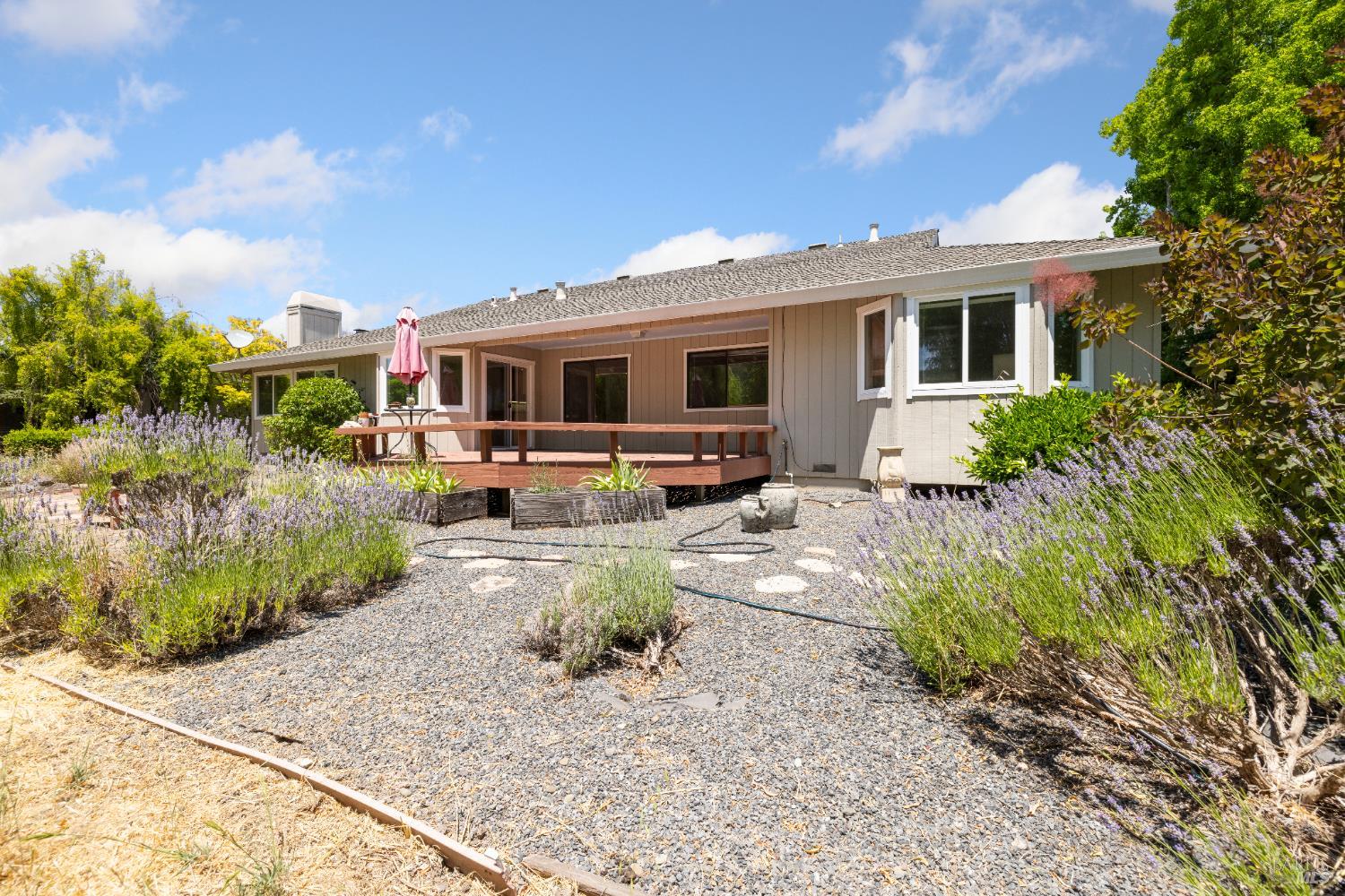 Detail Gallery Image 40 of 48 For 8819 Hood Mountain Way, Santa Rosa,  CA 95409 - 3 Beds | 2 Baths