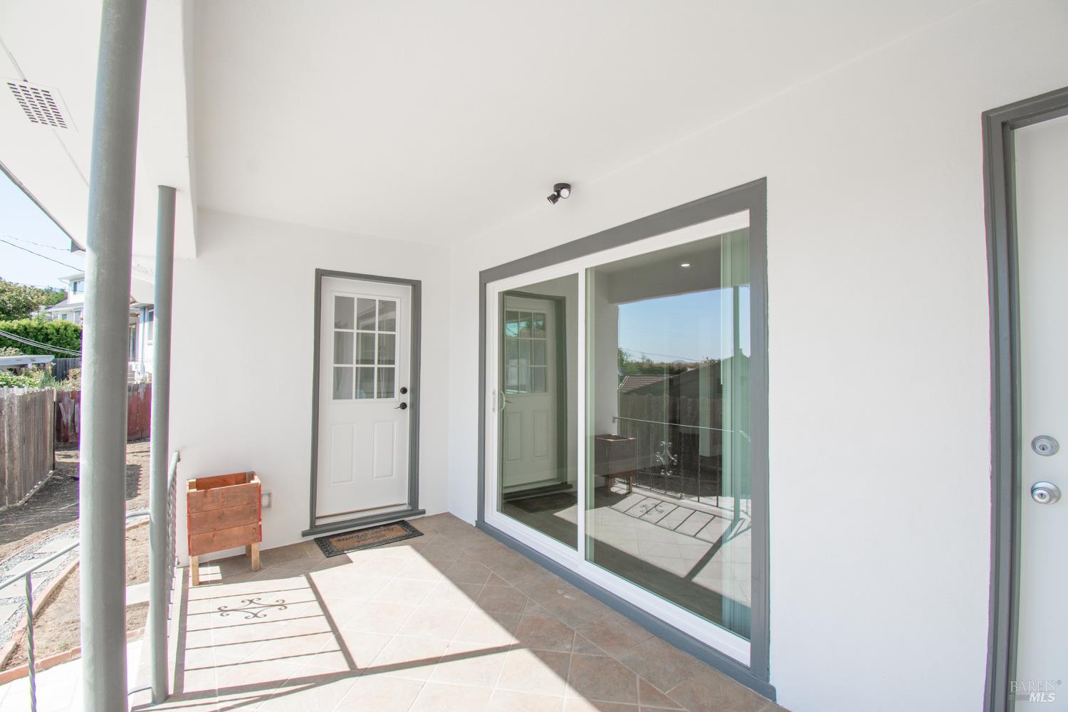 Detail Gallery Image 52 of 64 For 406 El Camino Real Unkn, Vallejo,  CA 94590 - 3 Beds | 2 Baths