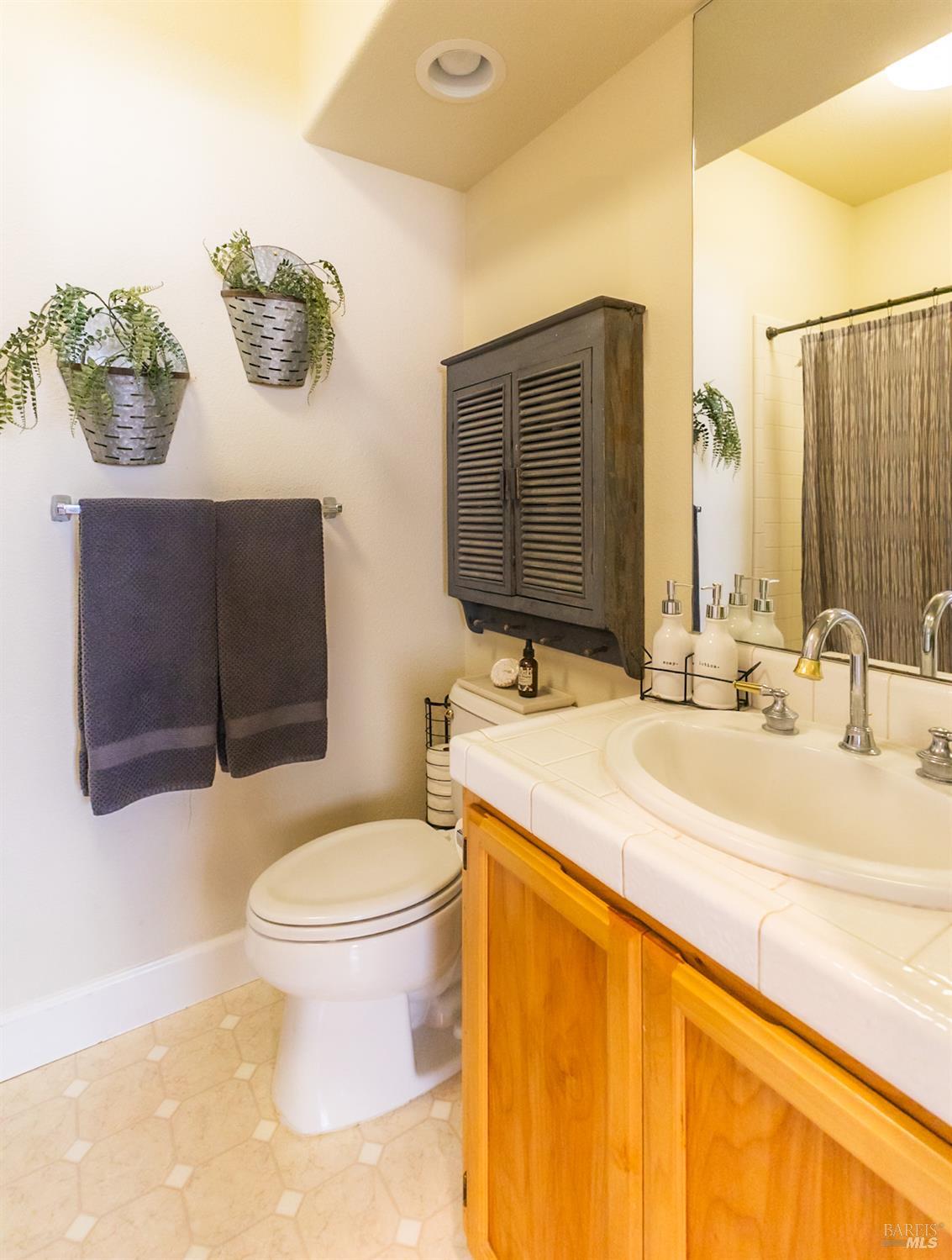 Detail Gallery Image 17 of 38 For 281 Cambria Way, Santa Rosa,  CA 95403 - 3 Beds | 2 Baths
