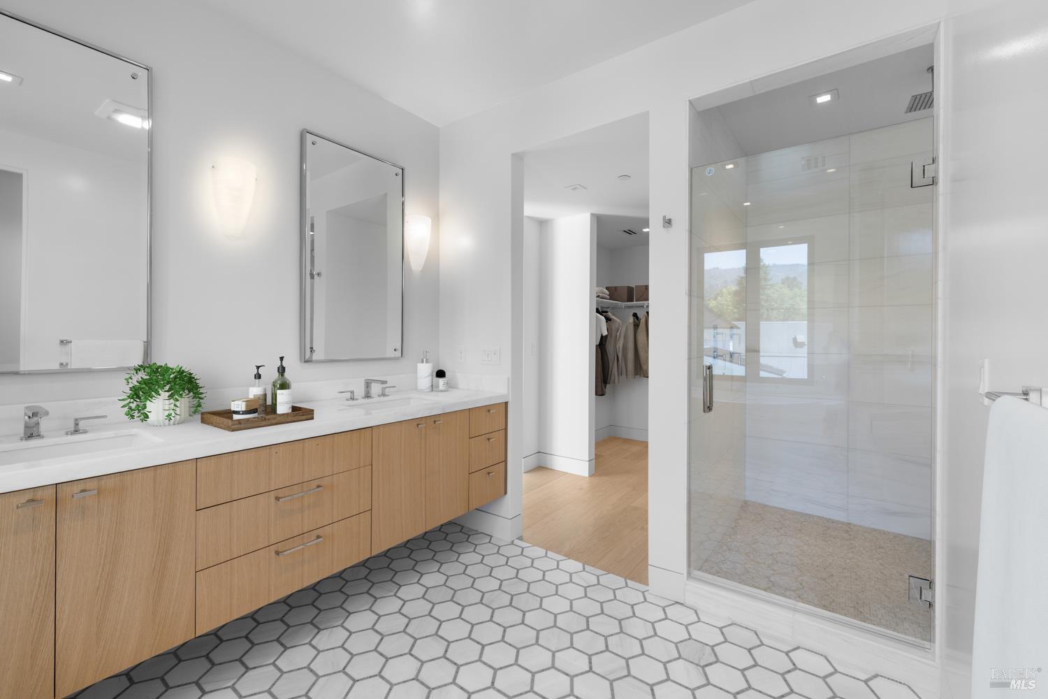 Detail Gallery Image 17 of 36 For 1547 Allyn Ave, Saint Helena,  CA 94574 - 5 Beds | 5 Baths