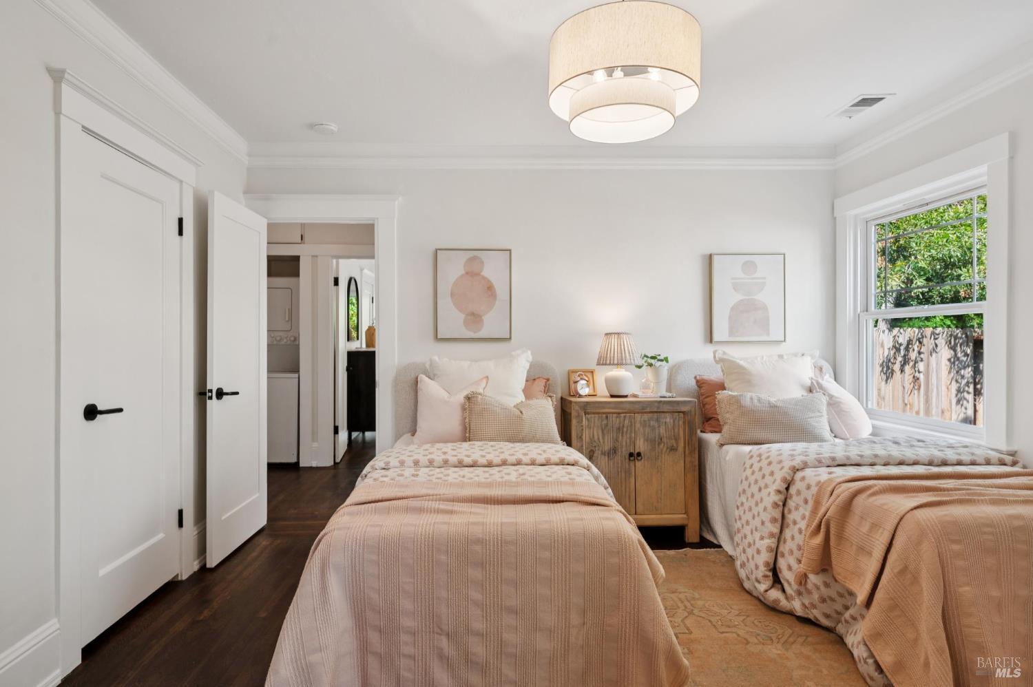 Detail Gallery Image 28 of 46 For 20 Scenic Rd, Fairfax,  CA 94930 - 2 Beds | 1 Baths