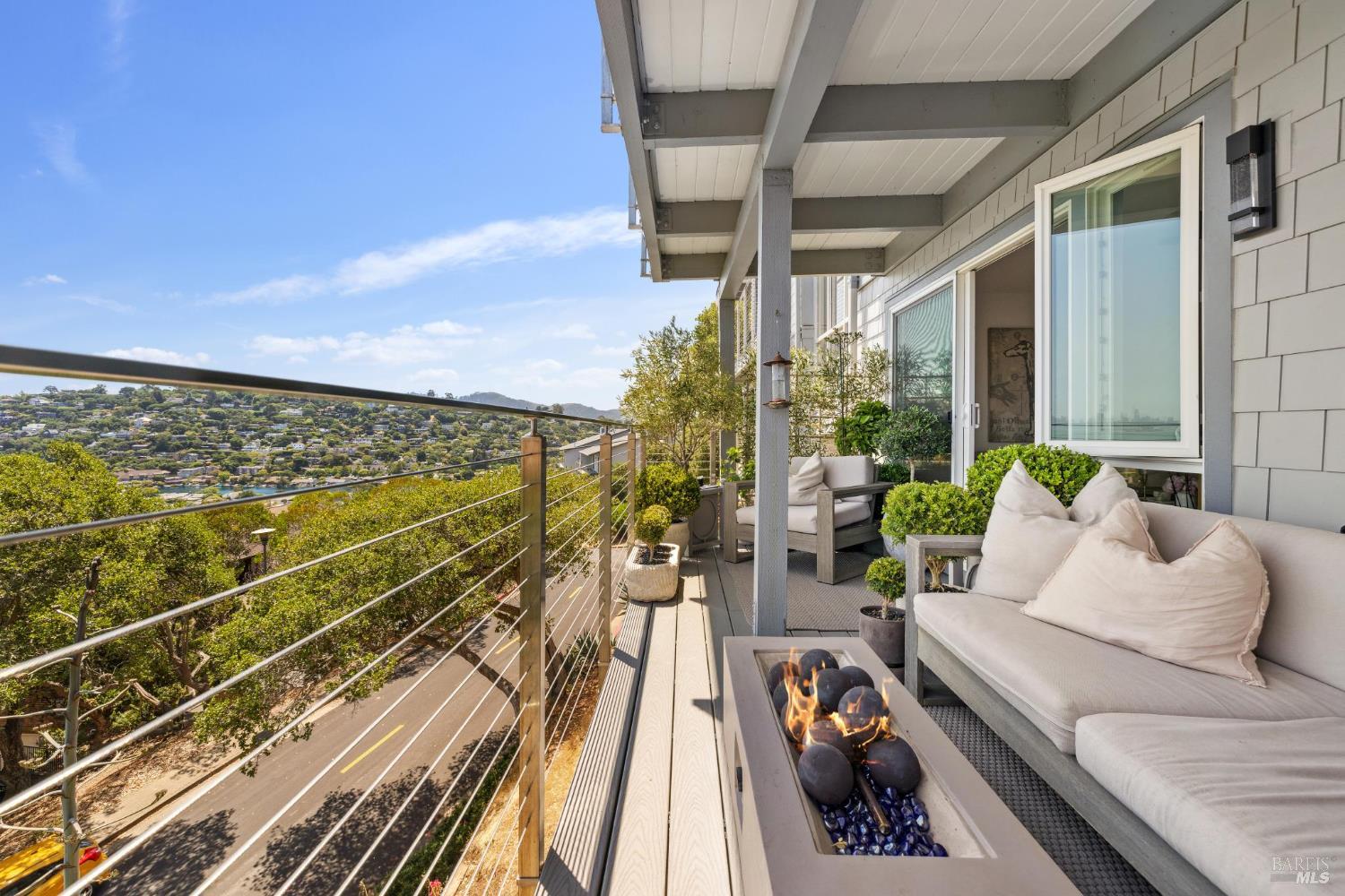 Detail Gallery Image 20 of 30 For 45 Harbor Oak Dr #14,  Tiburon,  CA 94920 - 1 Beds | 1 Baths