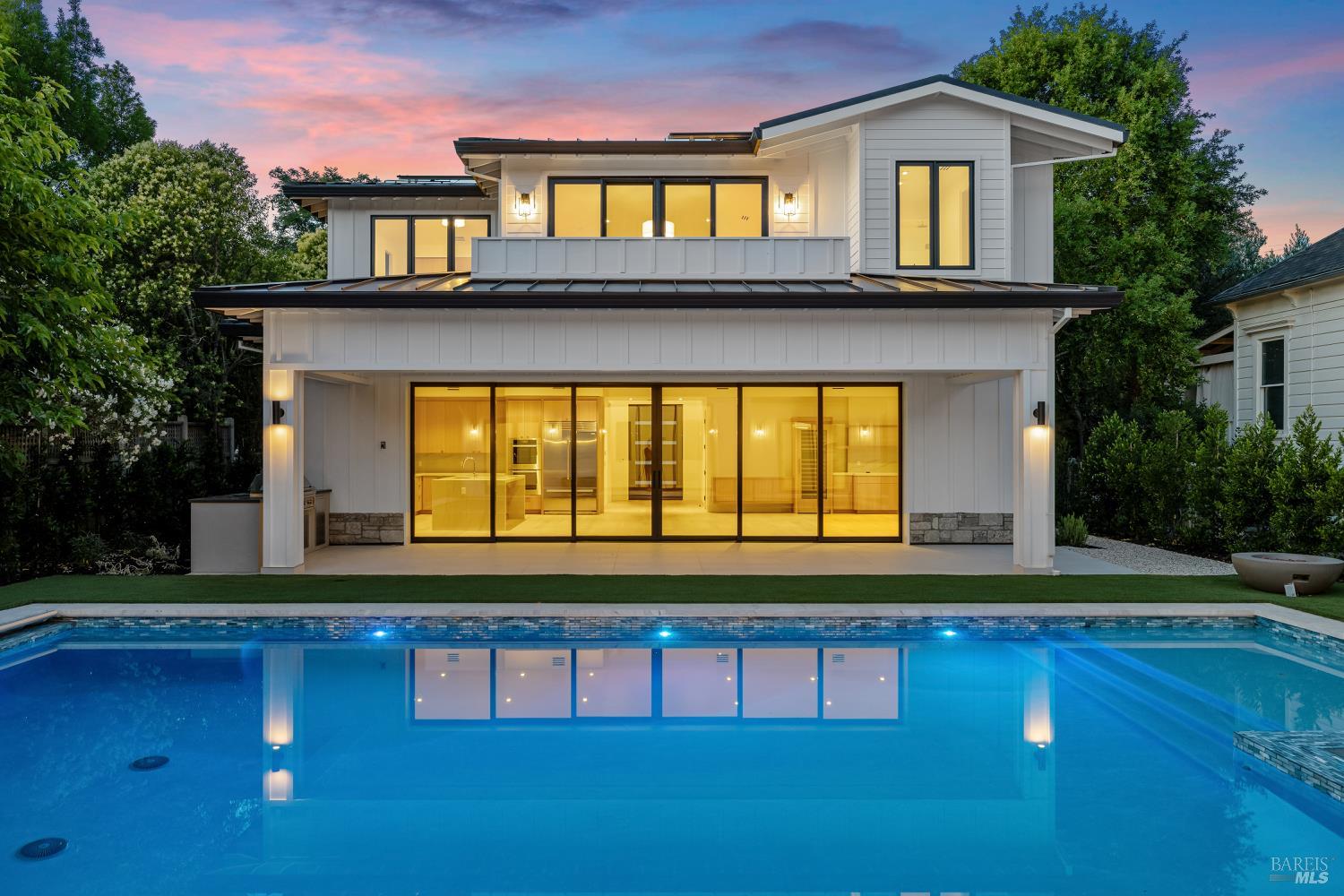 Detail Gallery Image 34 of 36 For 1547 Allyn Ave, Saint Helena,  CA 94574 - 5 Beds | 5 Baths