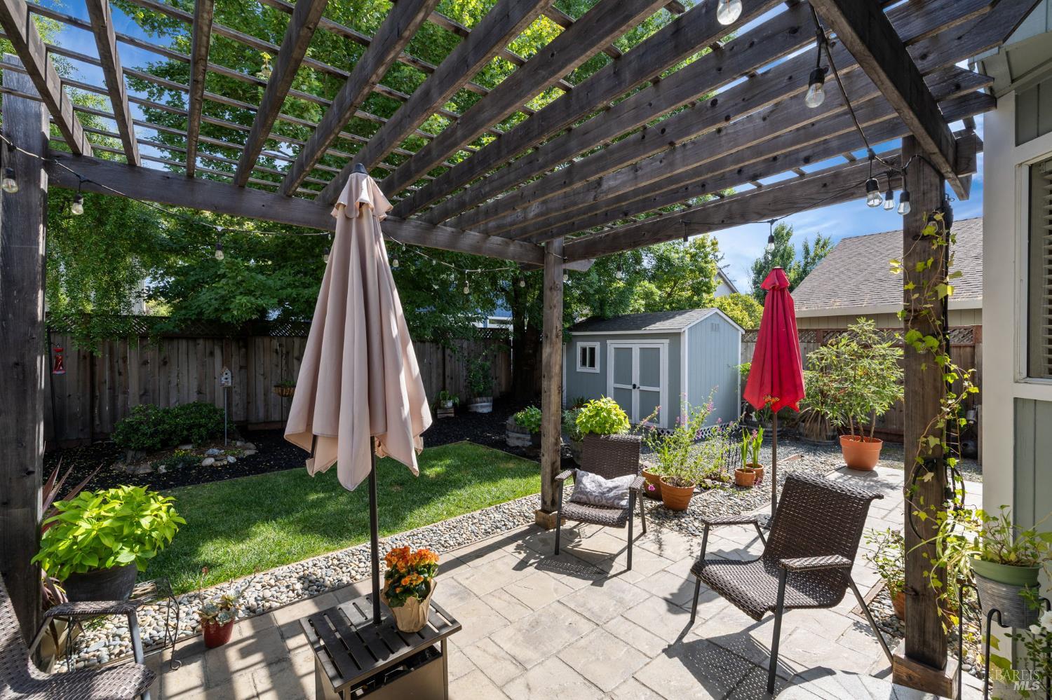 Detail Gallery Image 23 of 48 For 2344 Donahue Ave, Santa Rosa,  CA 95401 - 3 Beds | 2/1 Baths