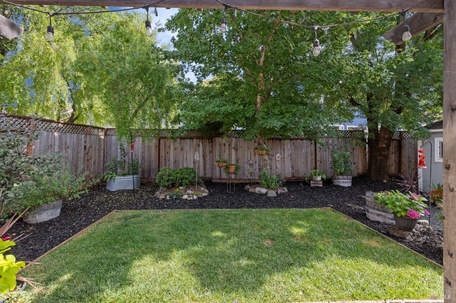 Detail Gallery Image 25 of 48 For 2344 Donahue Ave, Santa Rosa,  CA 95401 - 3 Beds | 2/1 Baths
