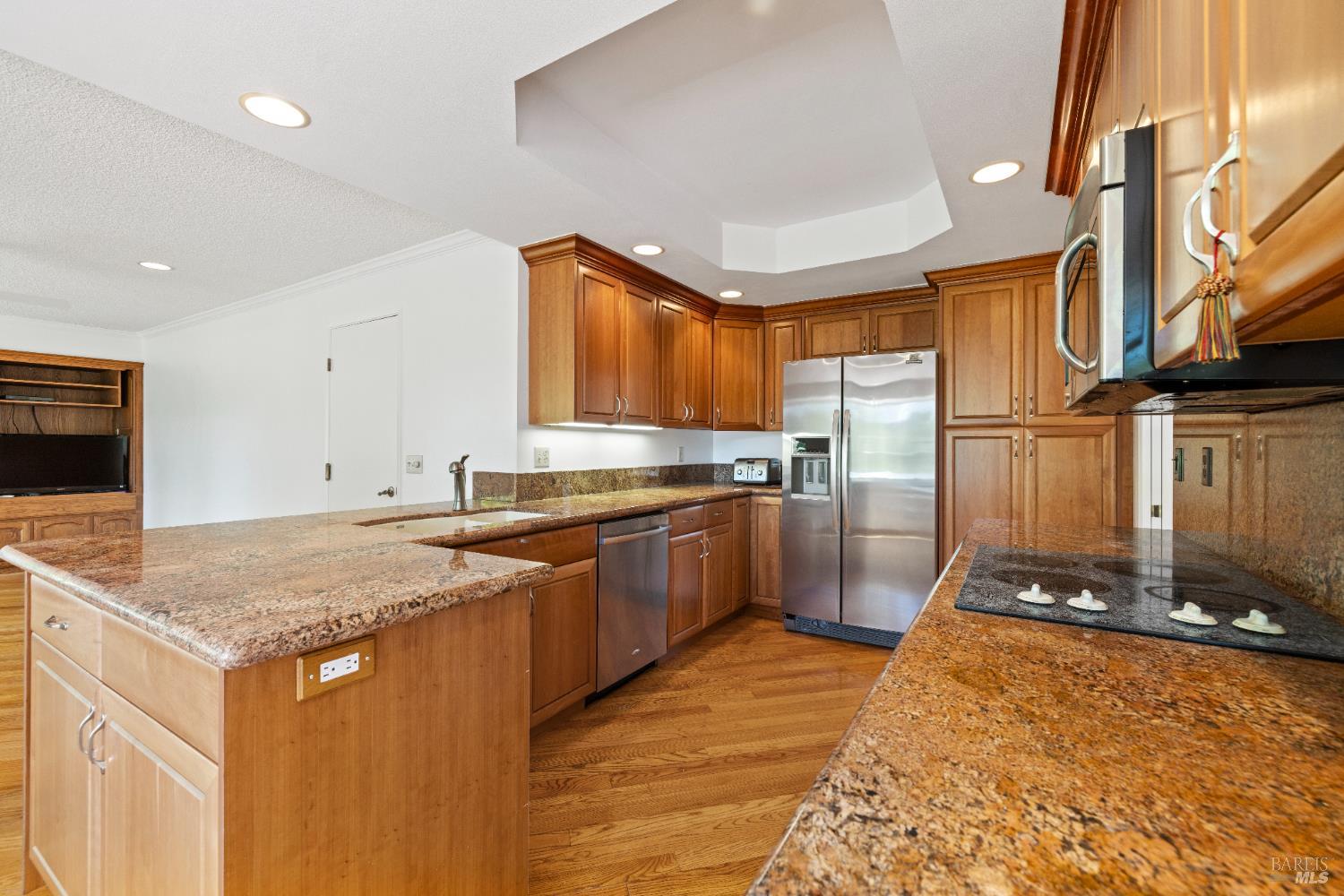 Detail Gallery Image 15 of 48 For 8819 Hood Mountain Way, Santa Rosa,  CA 95409 - 3 Beds | 2 Baths